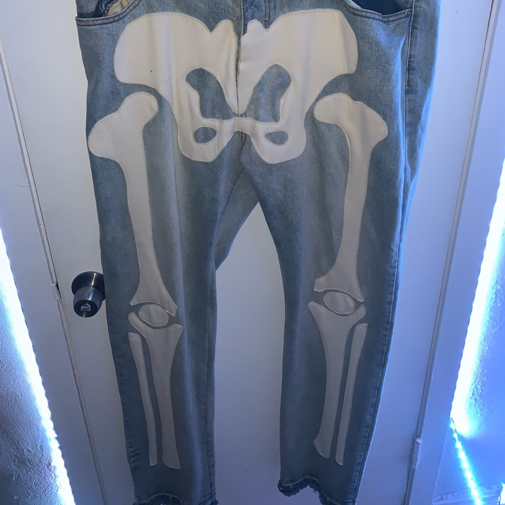 D184 MNML SKELETON DENIM BLUE AND WHITE JEANS WORN ONCE
